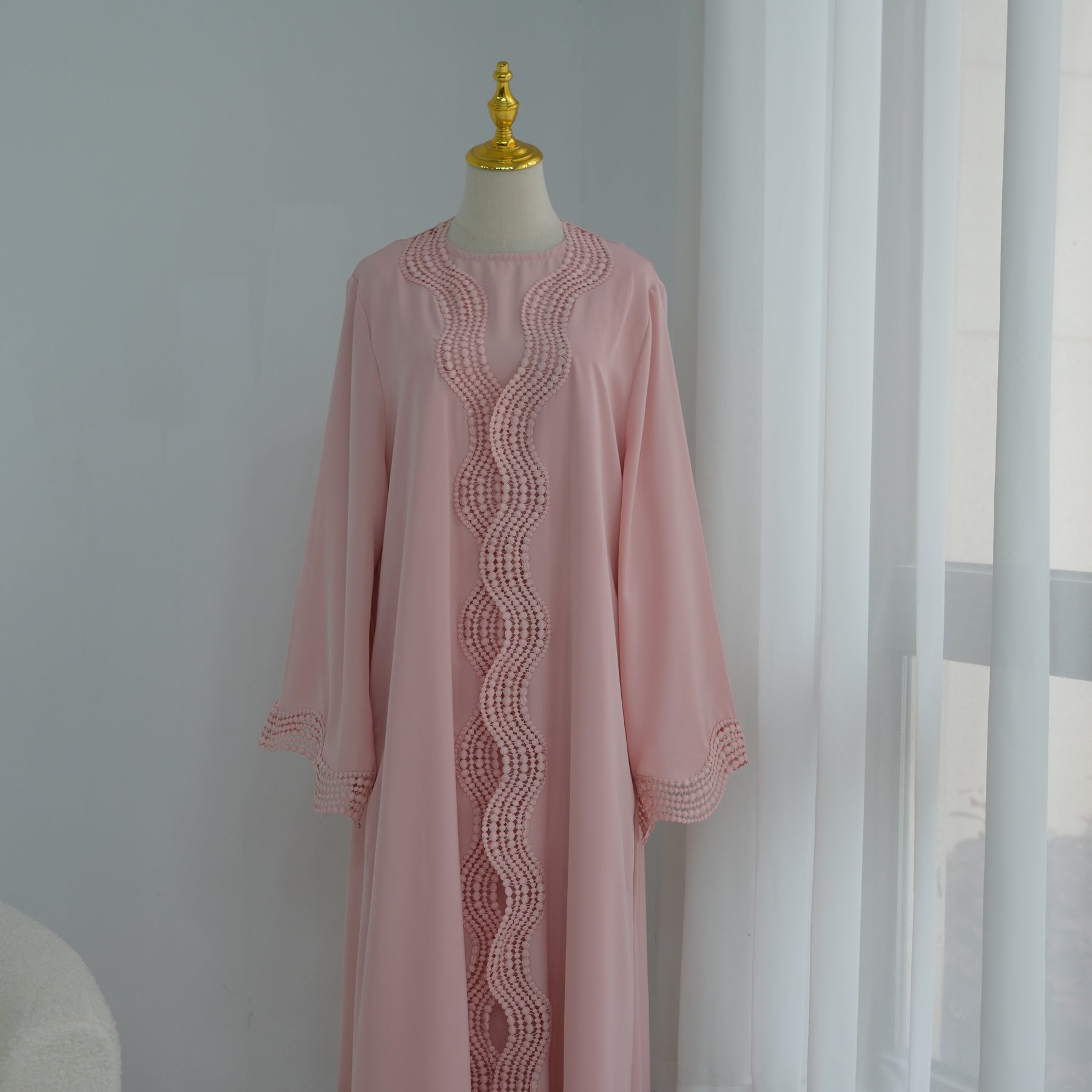 Elara Lace Trim Abaya - Pink